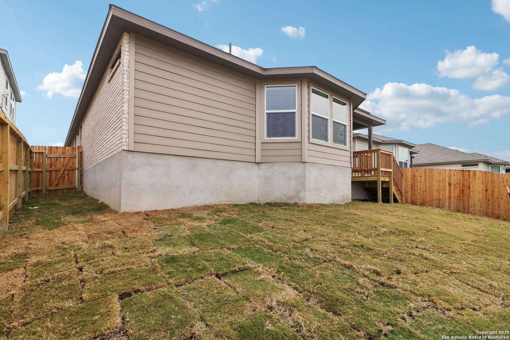 property viewer photo 40