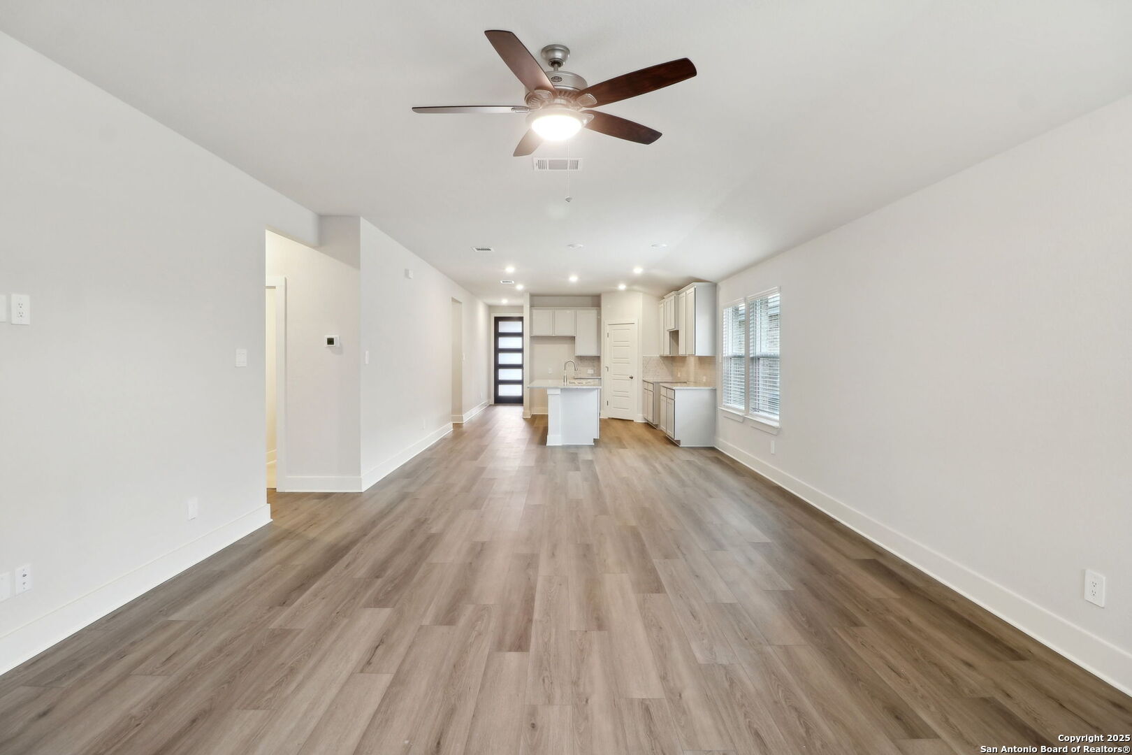 property viewer photo 8