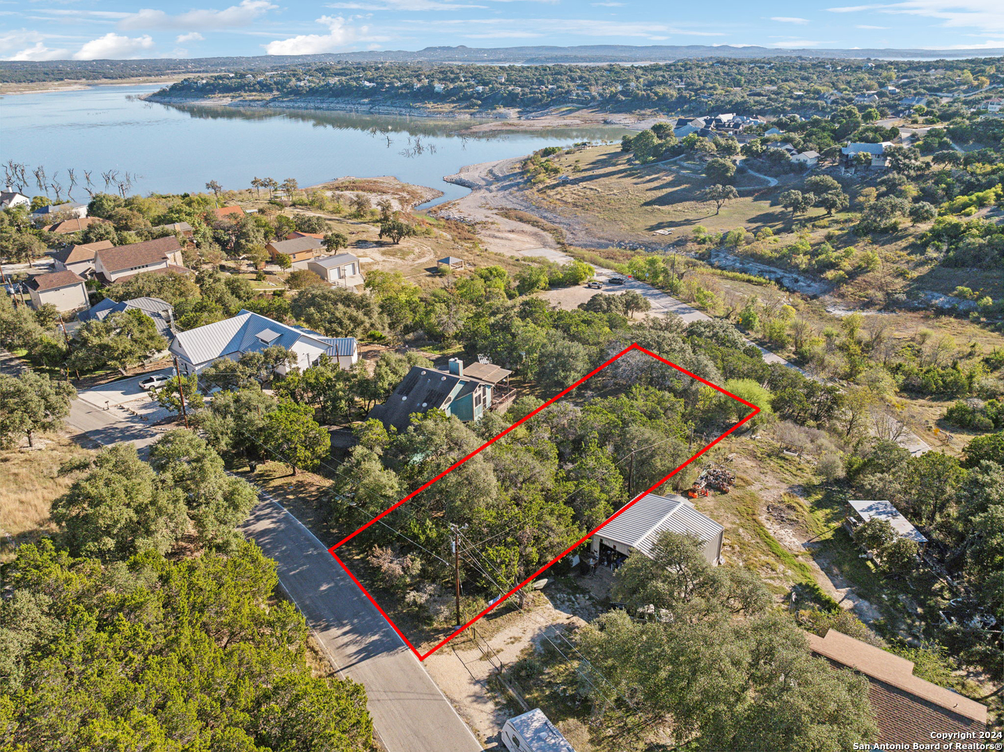 main property photo 14