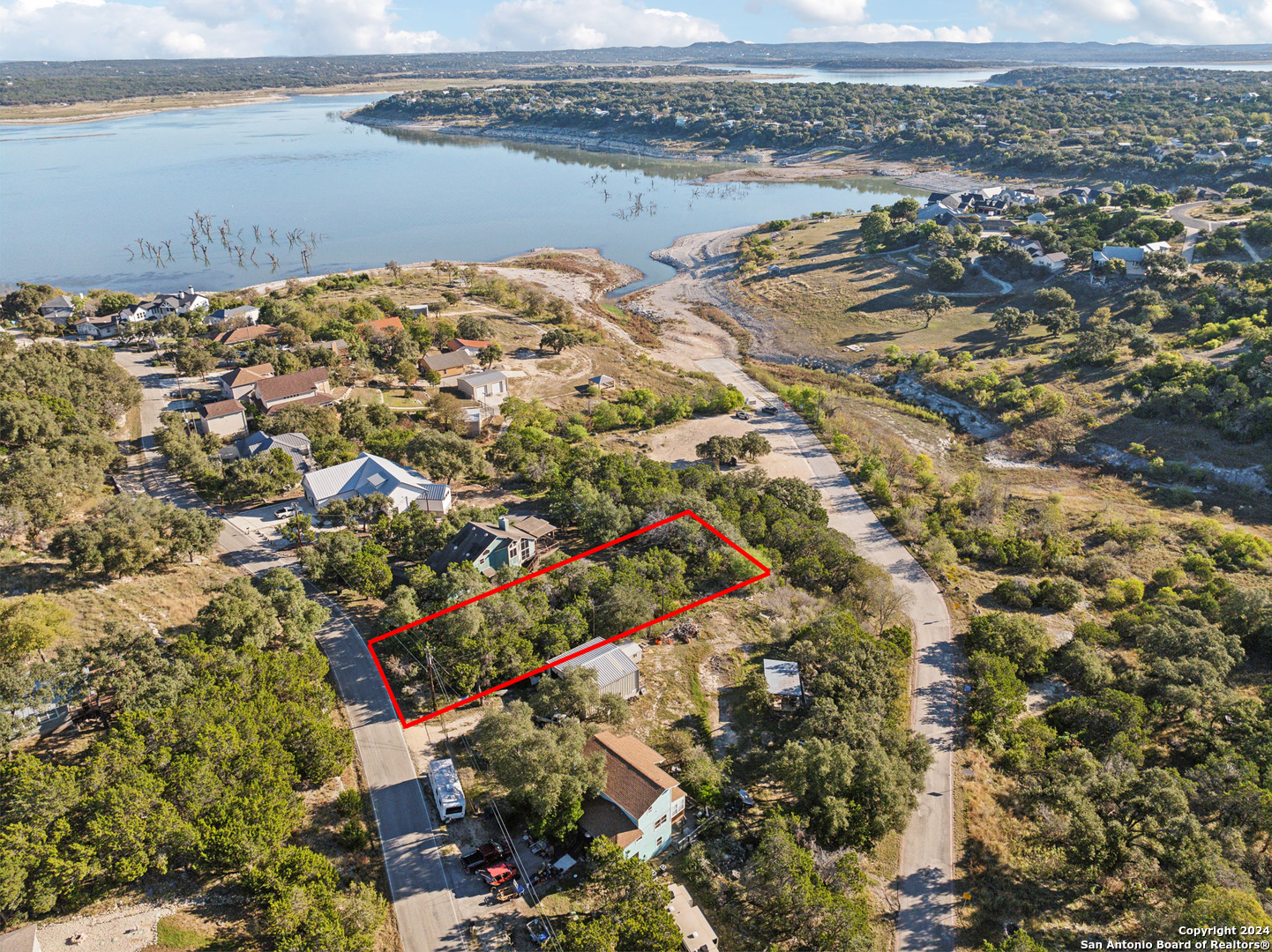 main property photo 8