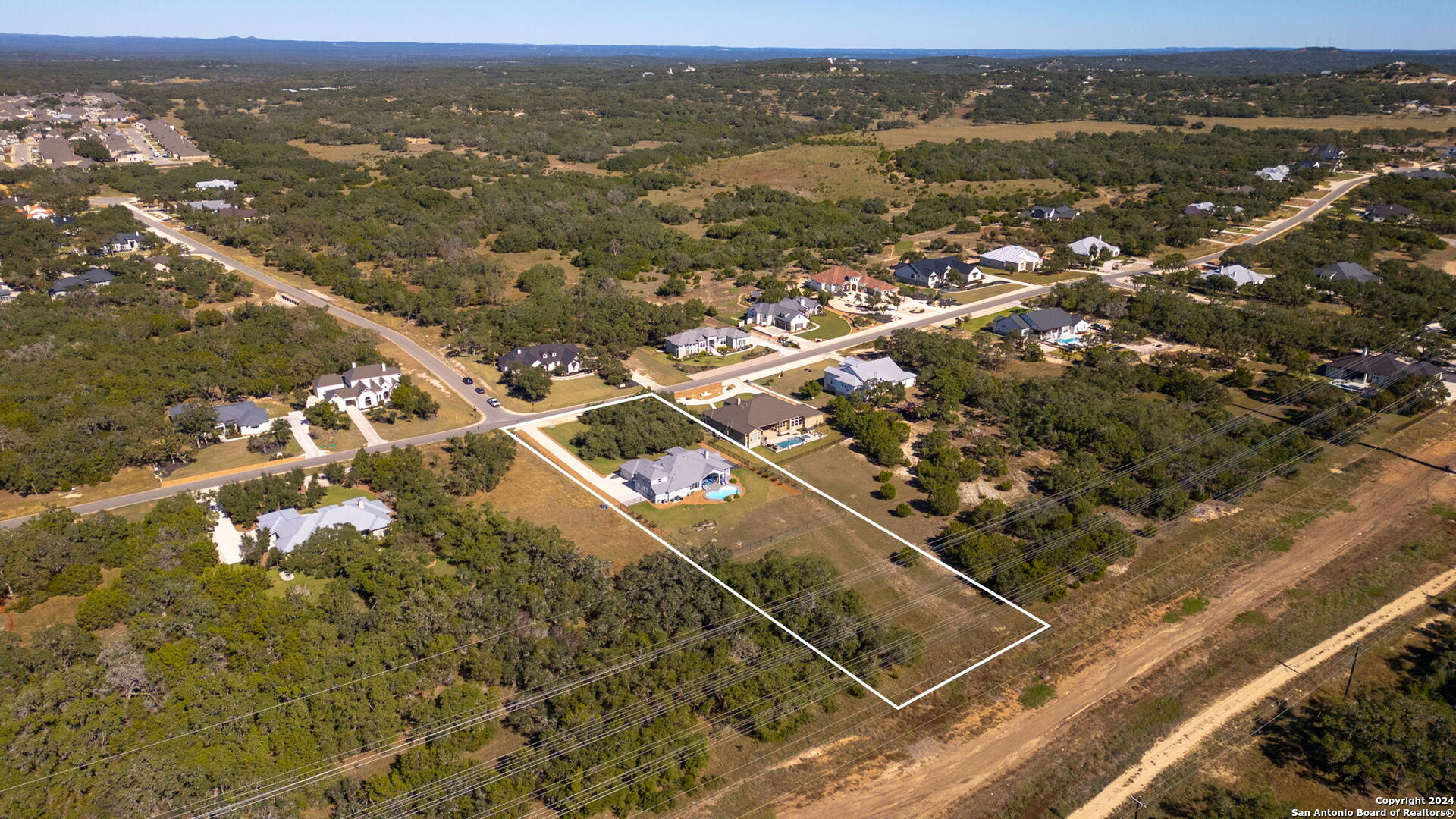 main property photo 37