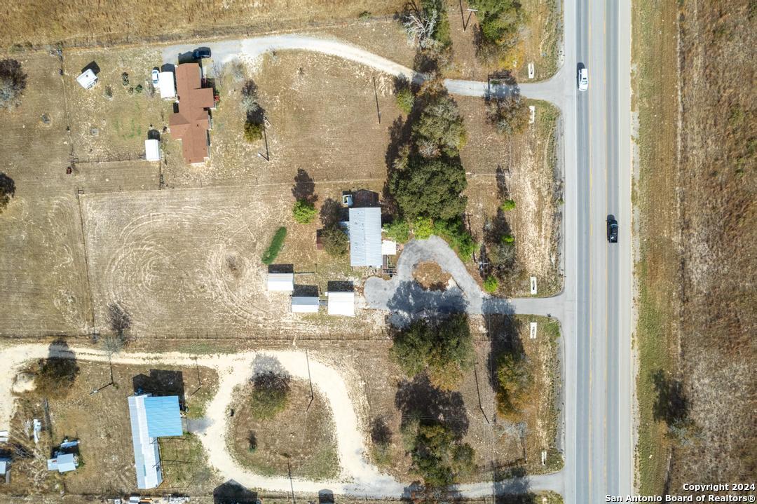 main property photo 32