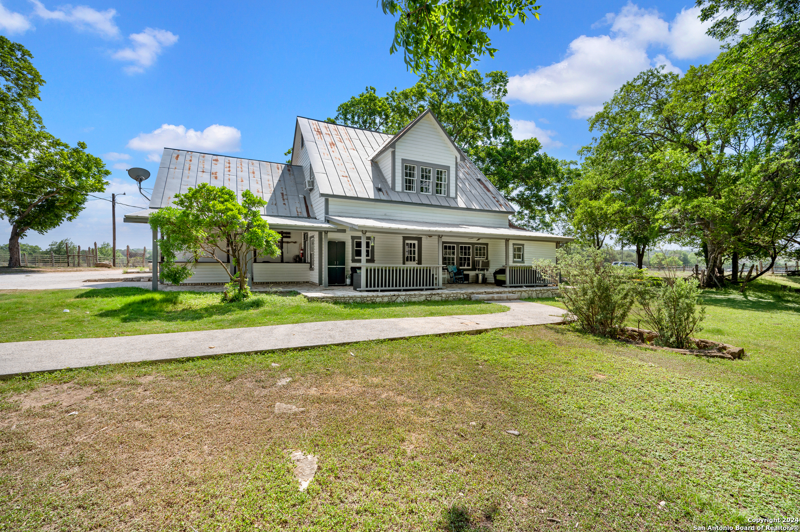 main property photo 7