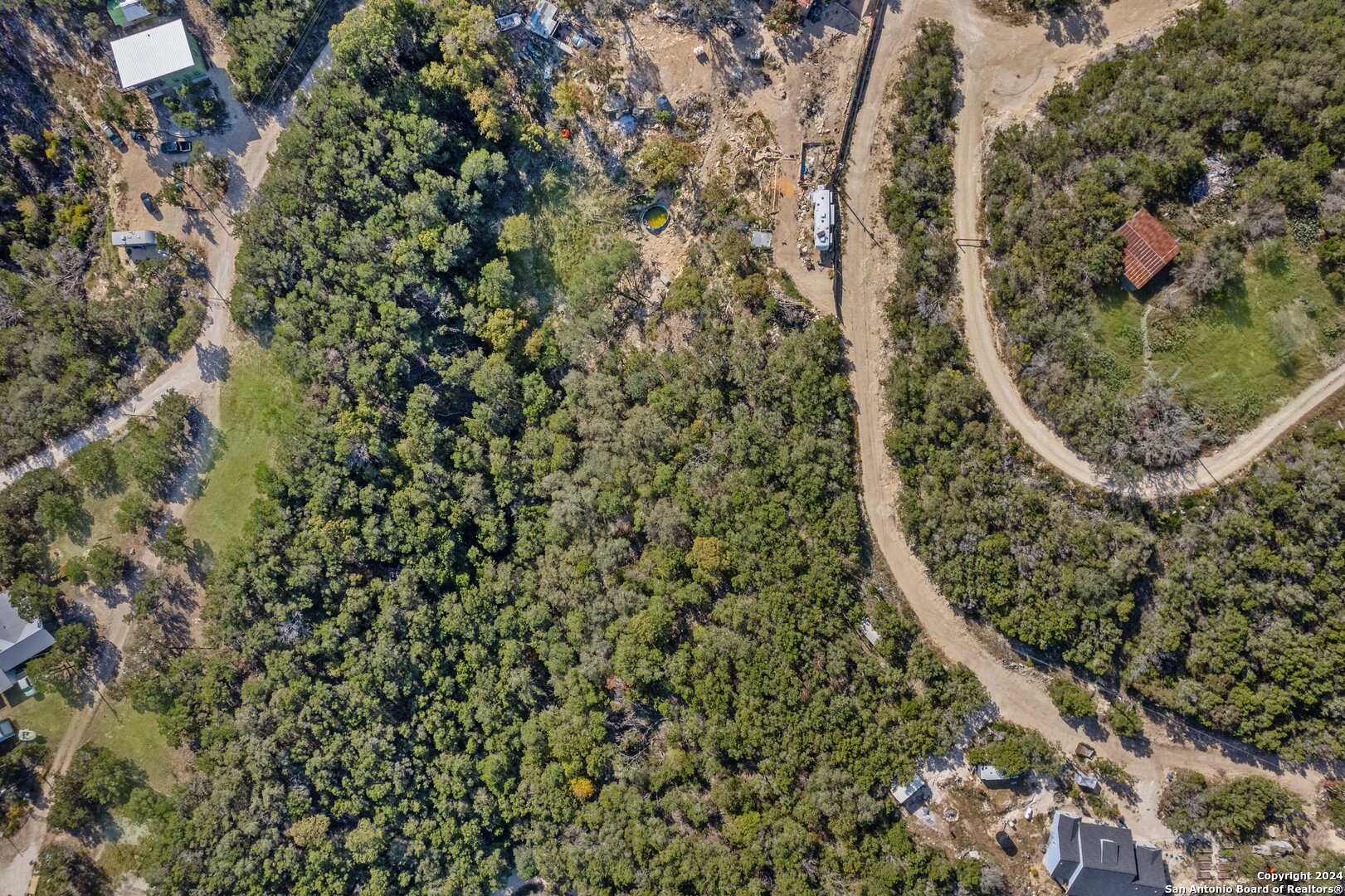 main property photo 8