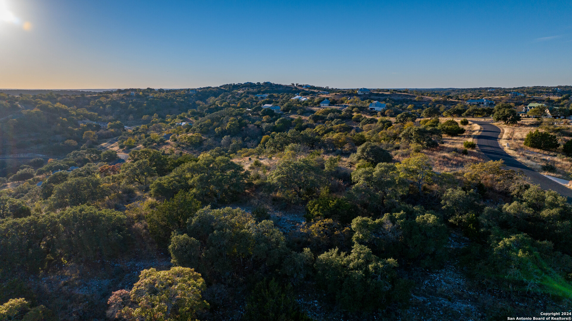 main property photo 27