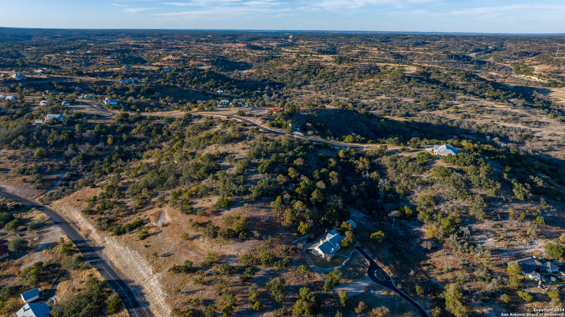 main property photo 10