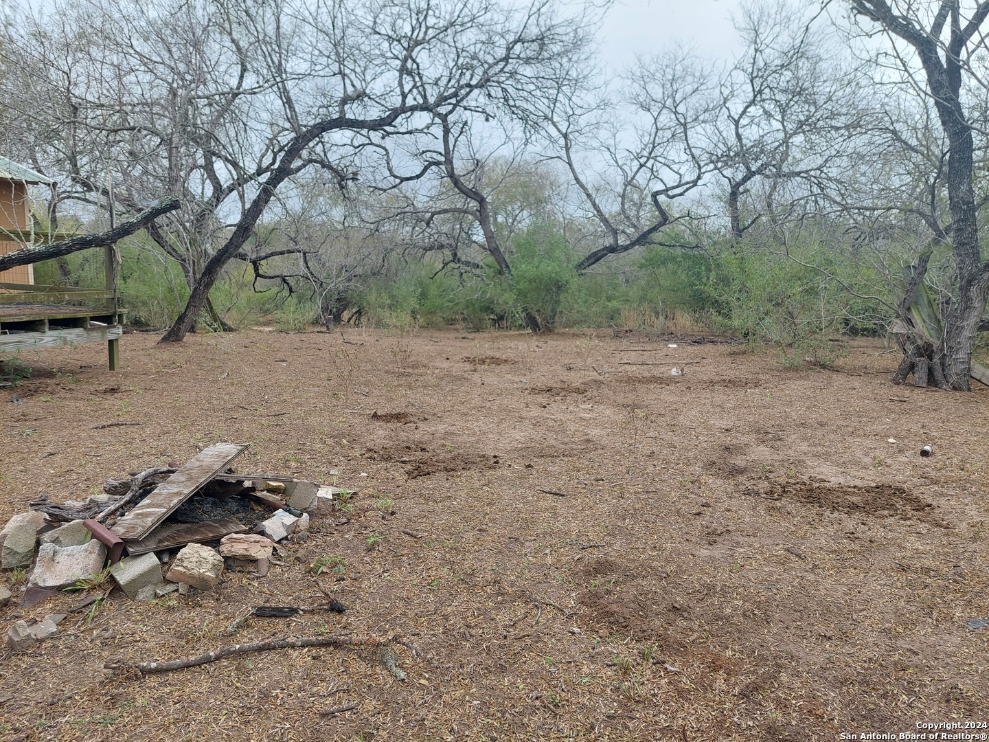 main property photo 11