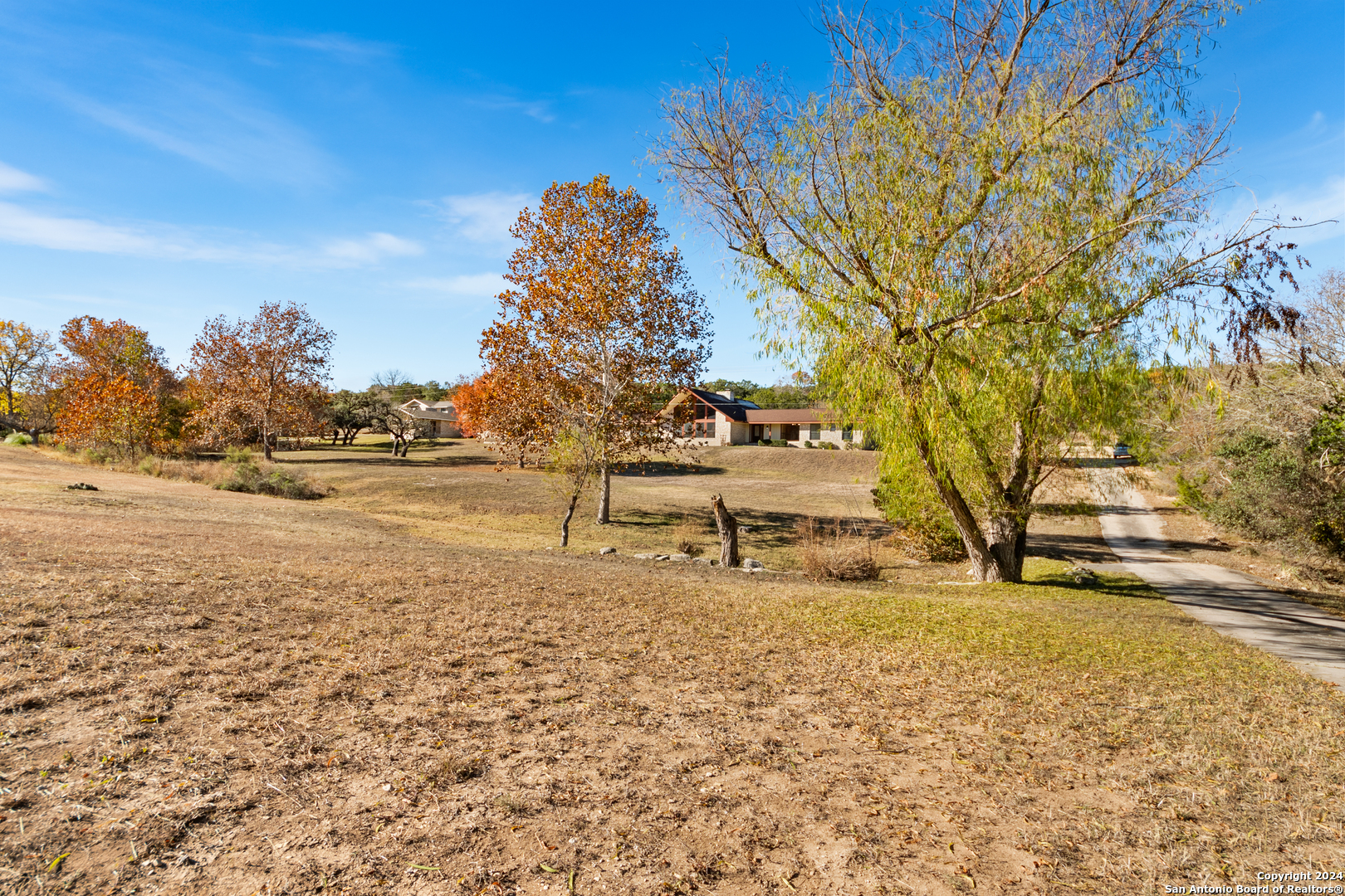 main property photo 47