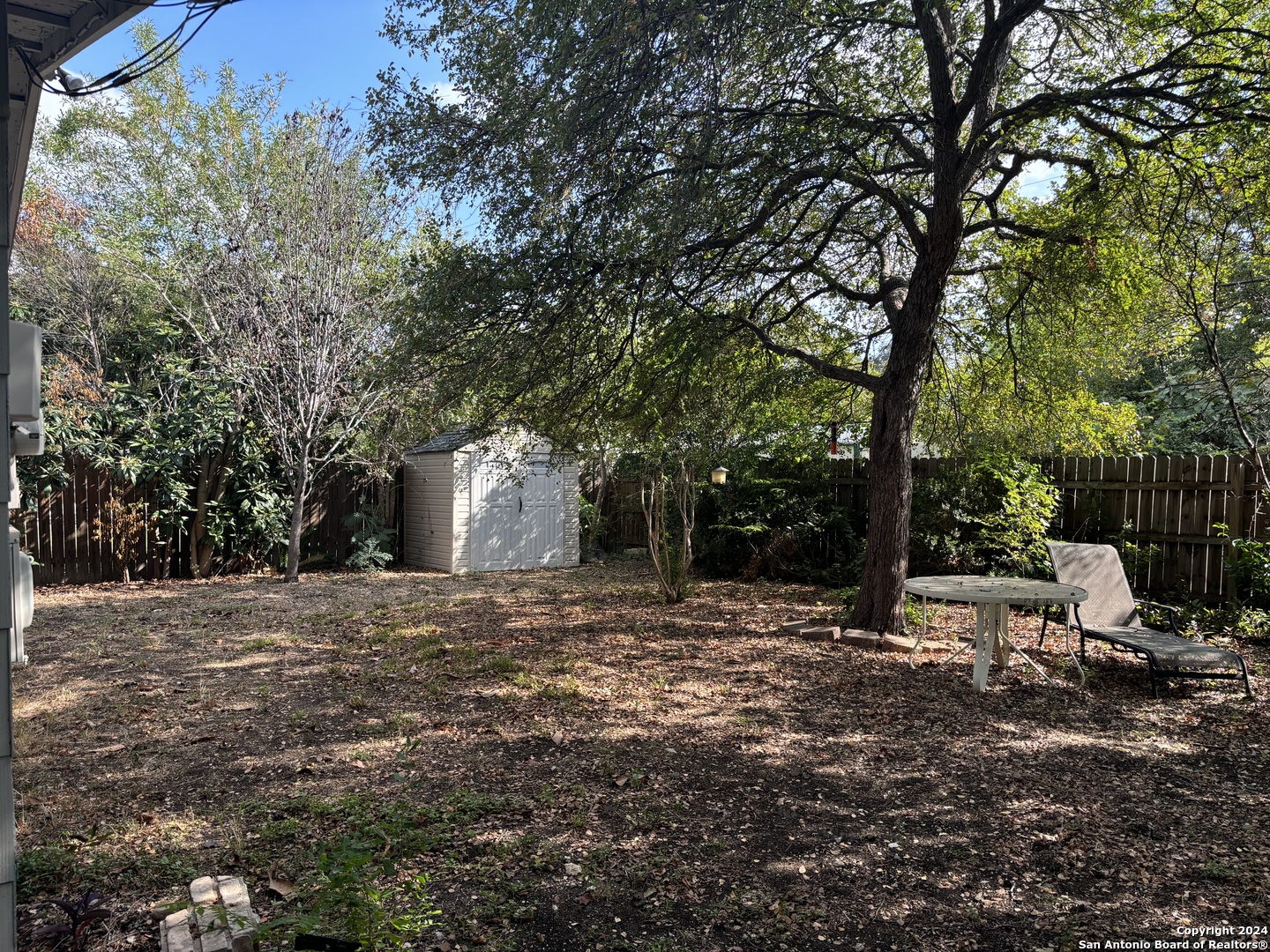 property viewer photo 16