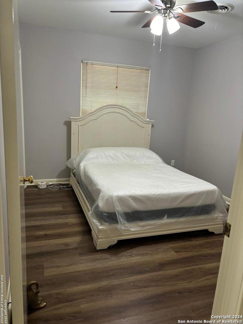 property viewer photo 7