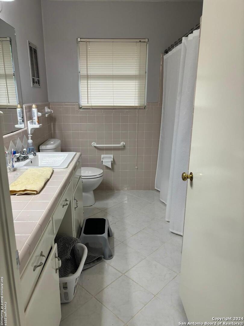 property viewer photo 8