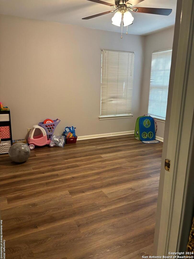 property viewer photo 9