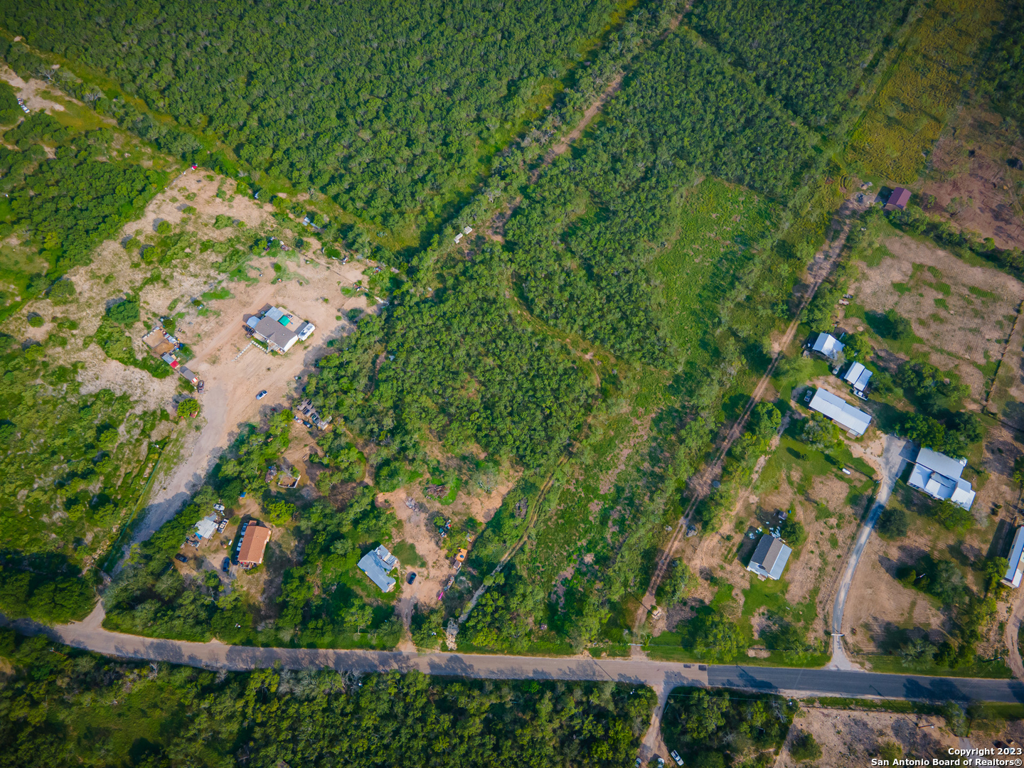 main property photo 7
