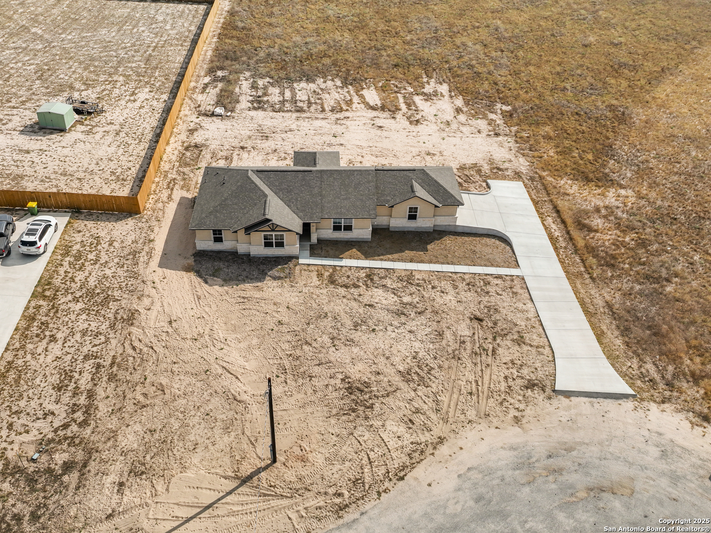 main property photo 35
