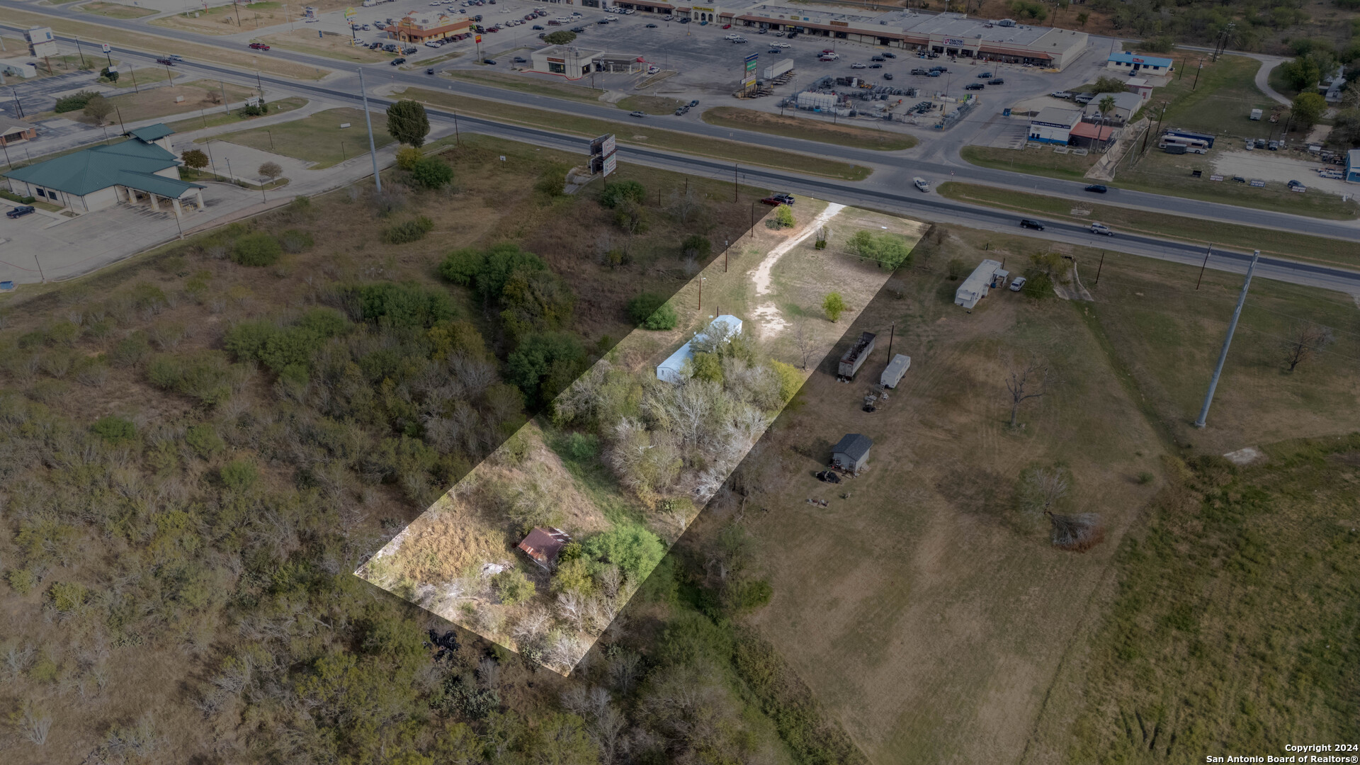 main property photo 2