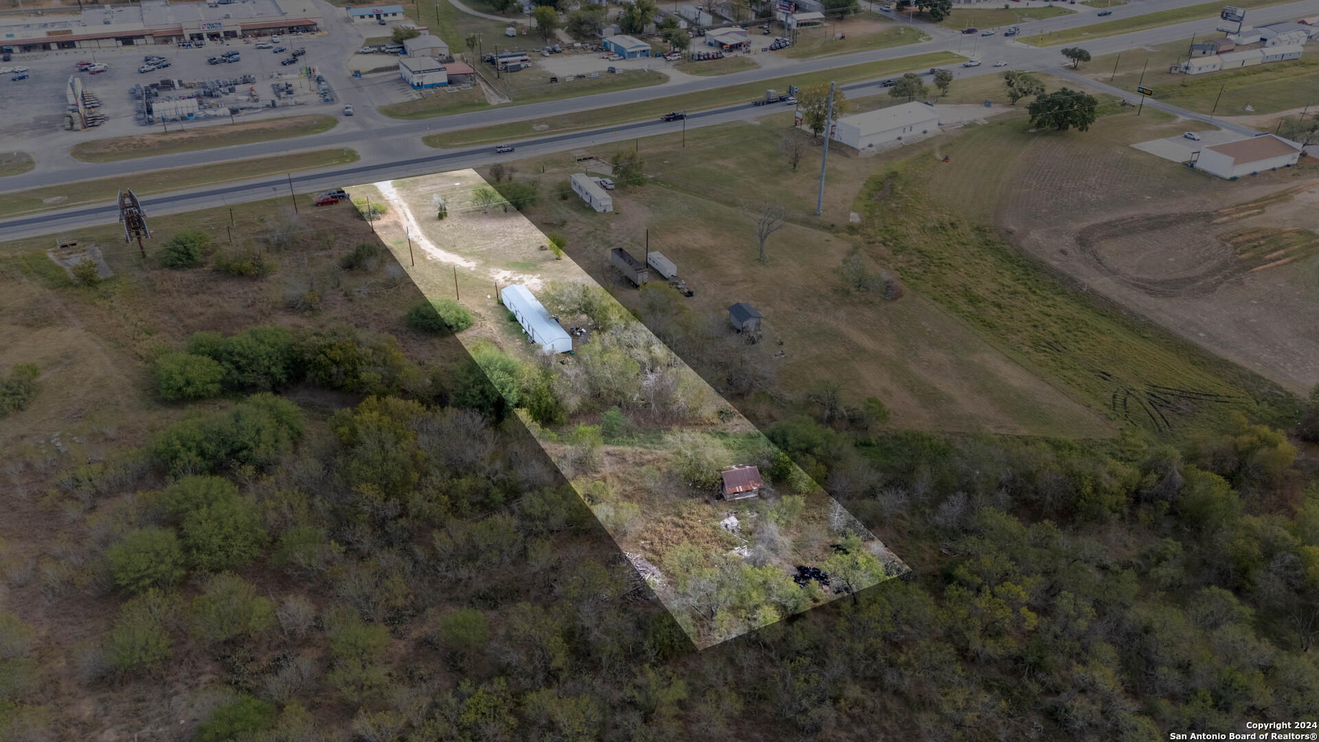 main property photo 3