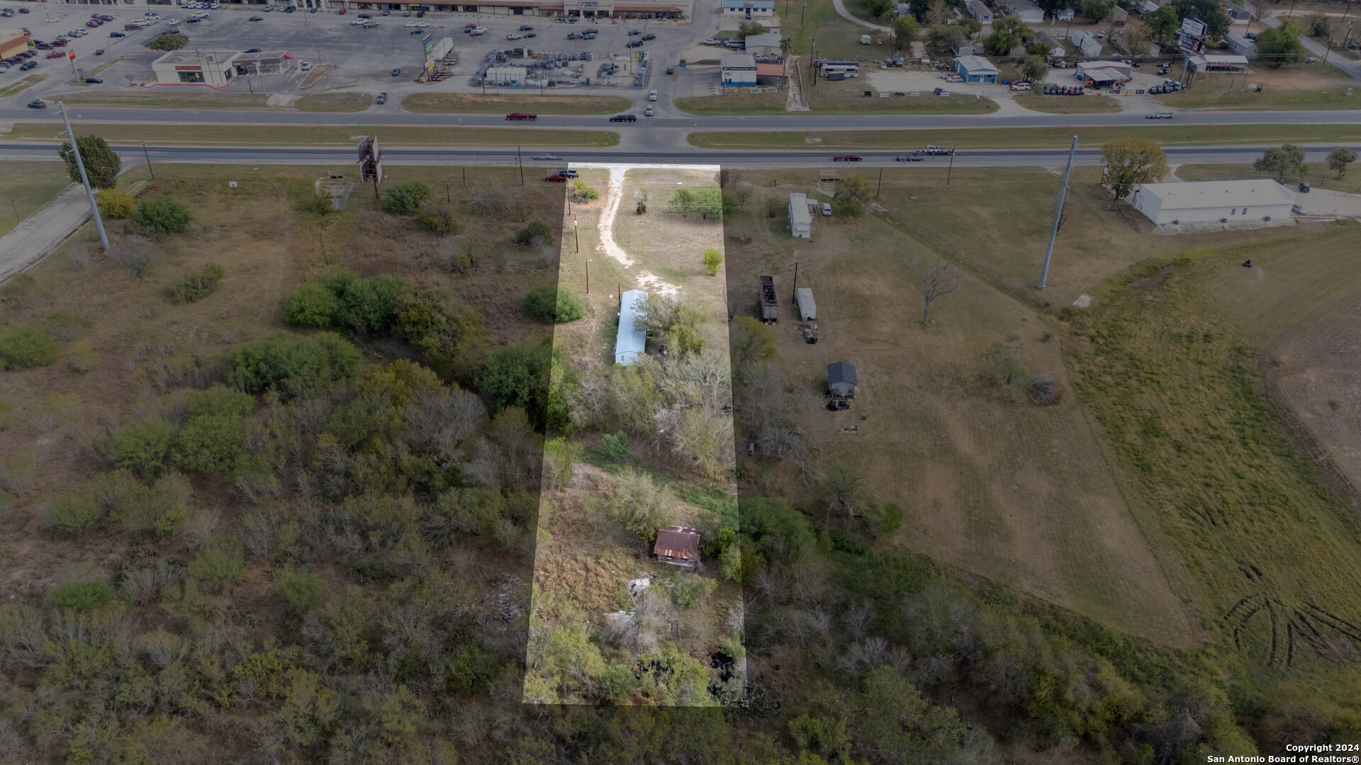 main property photo 4