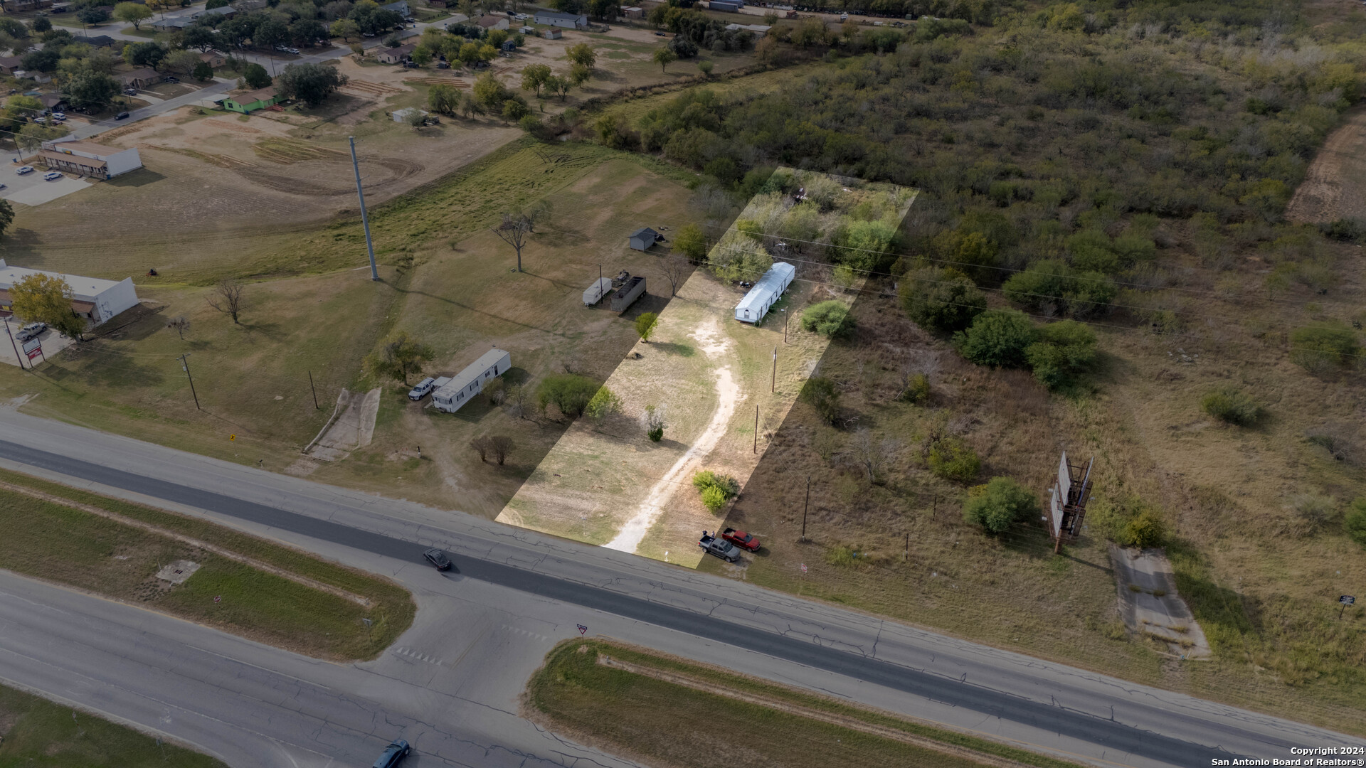 main property photo 5