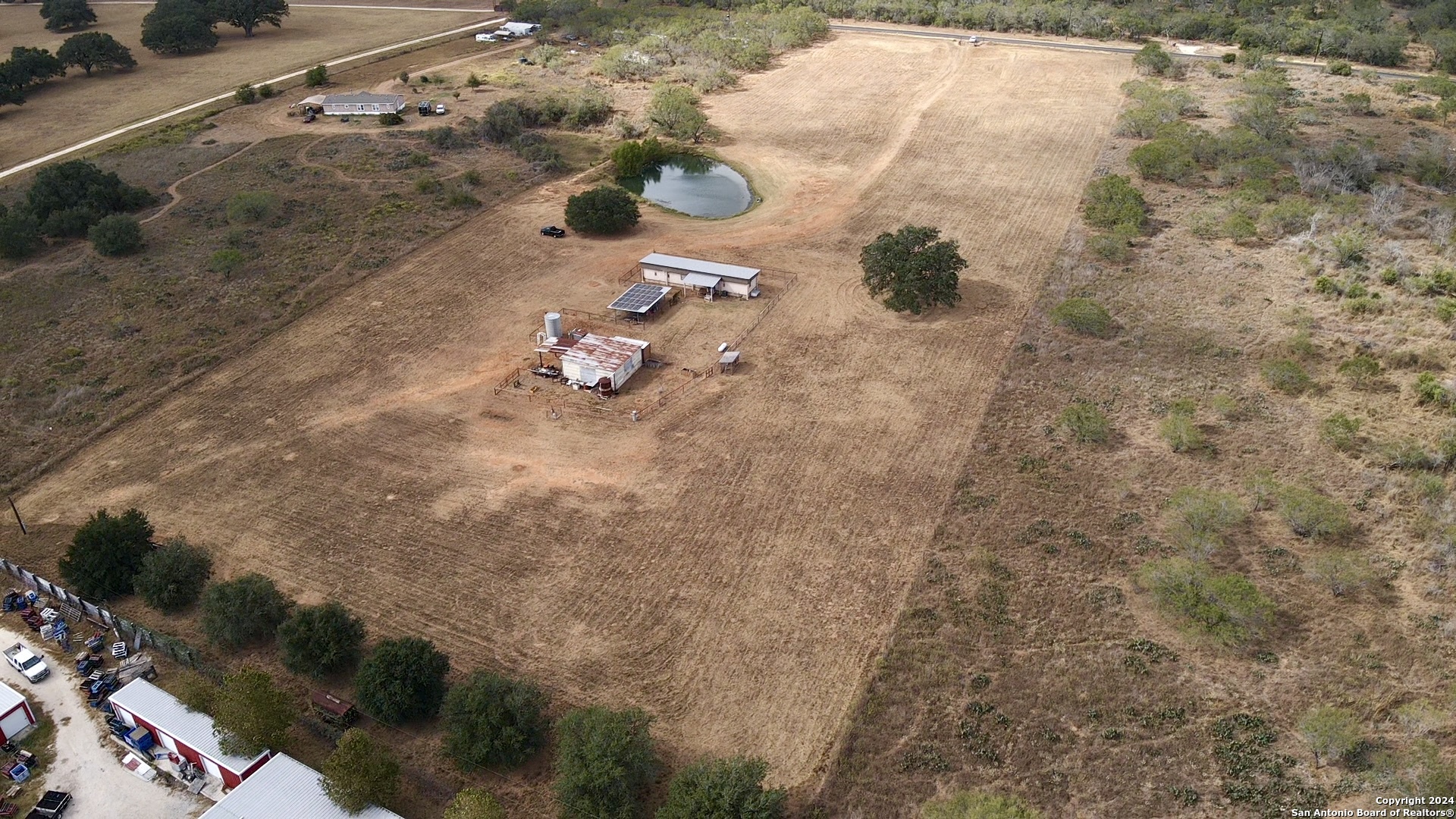 main property photo 8