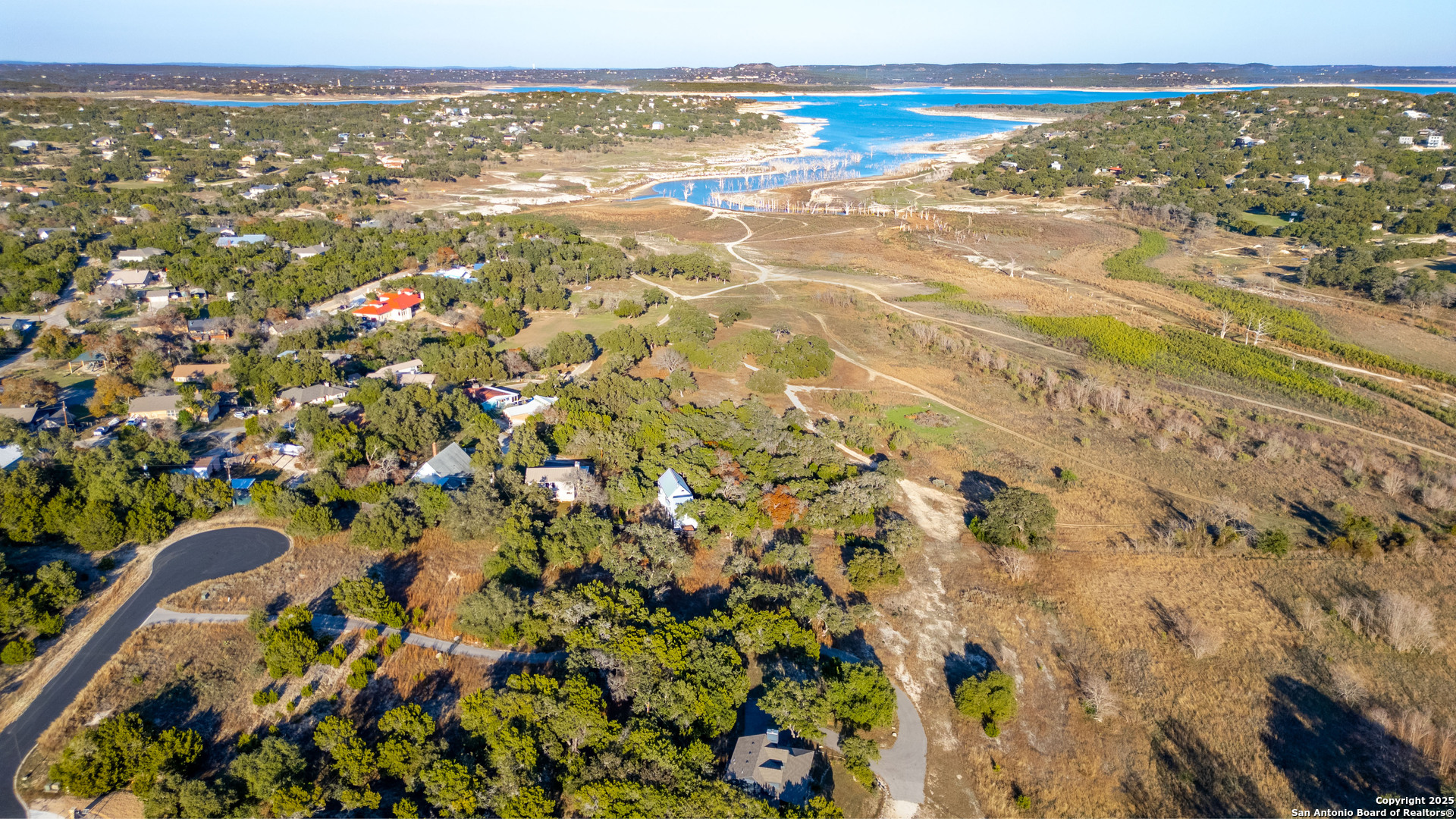 main property photo 12