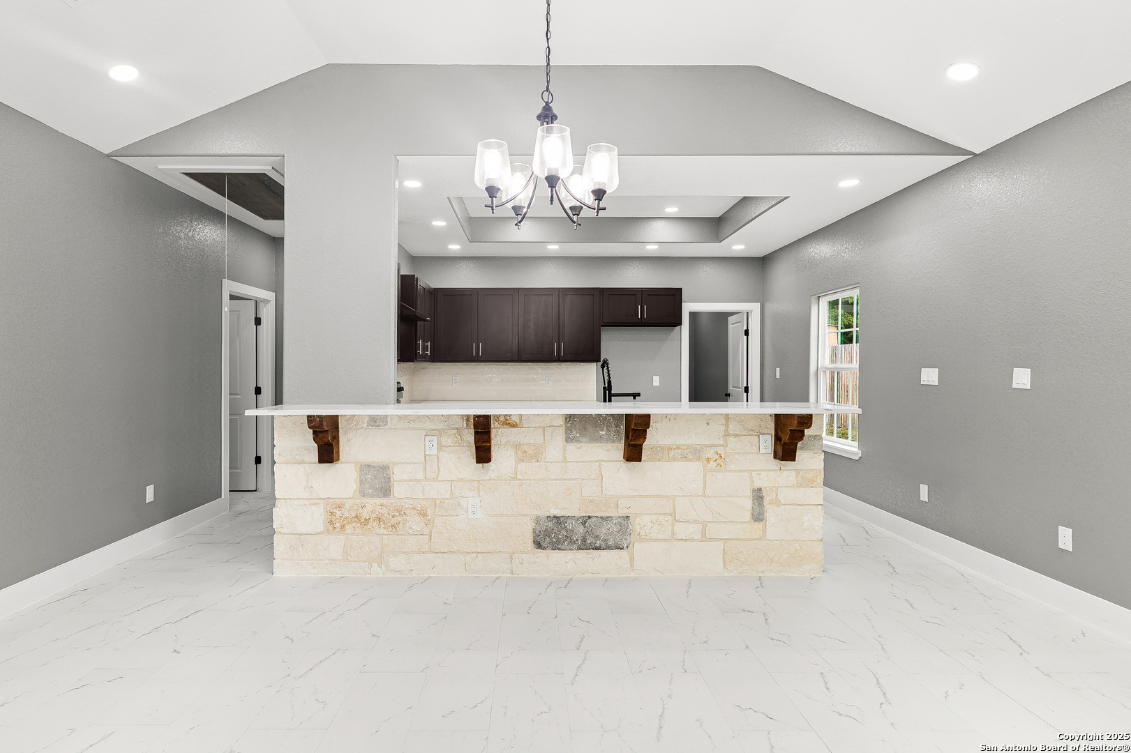 property viewer photo 10