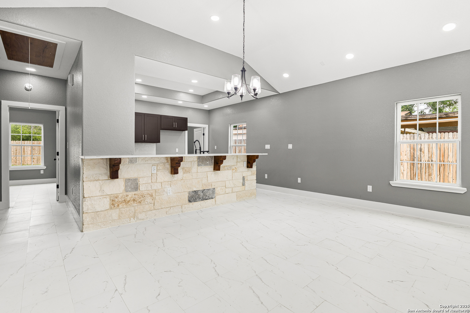property viewer photo 11