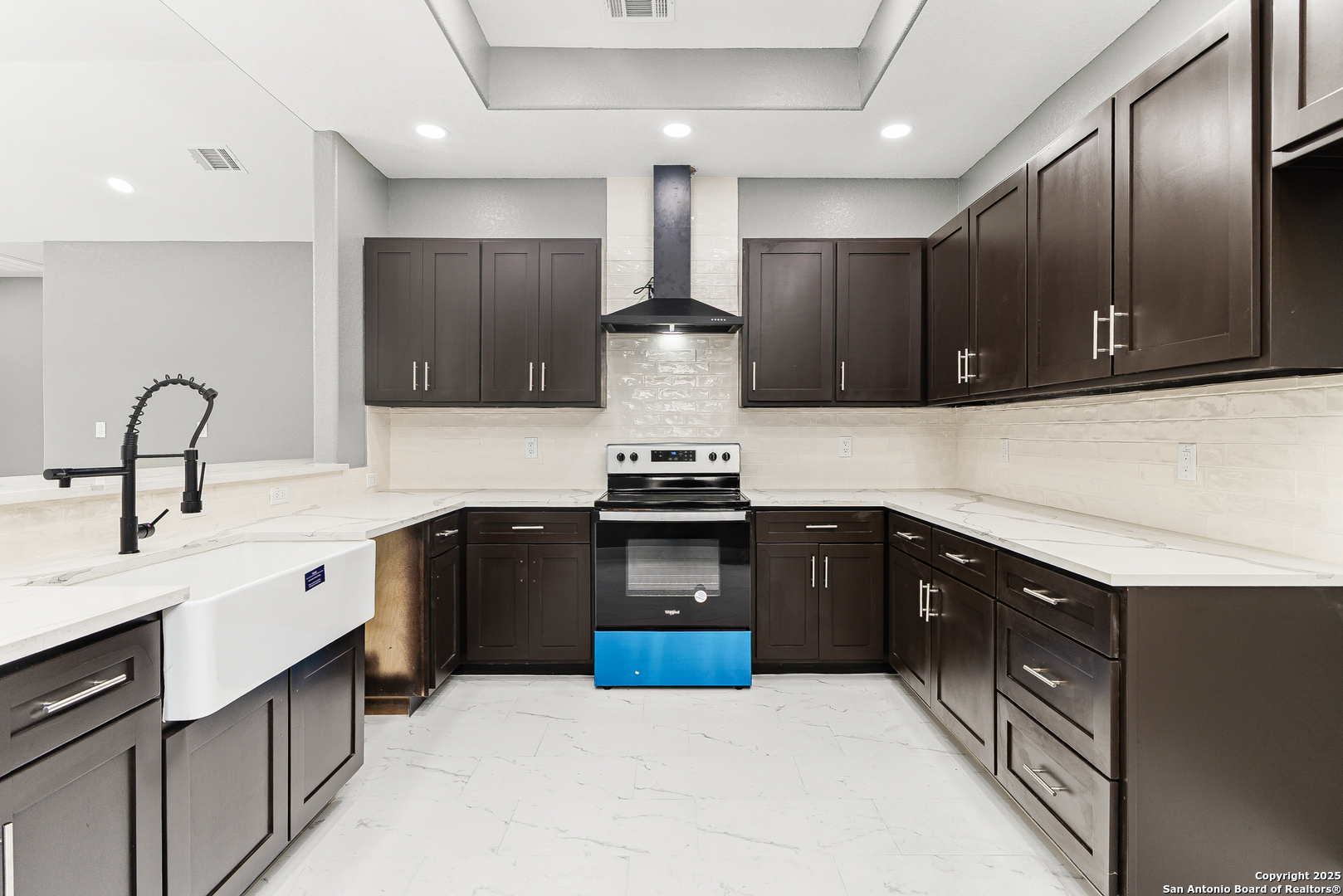 property viewer photo 14