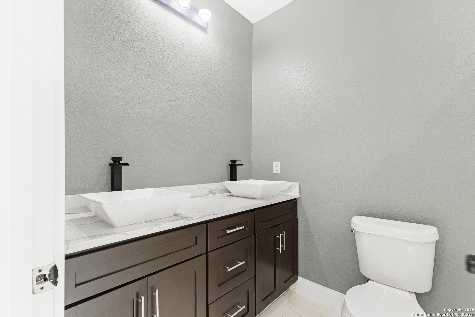 property viewer photo 29