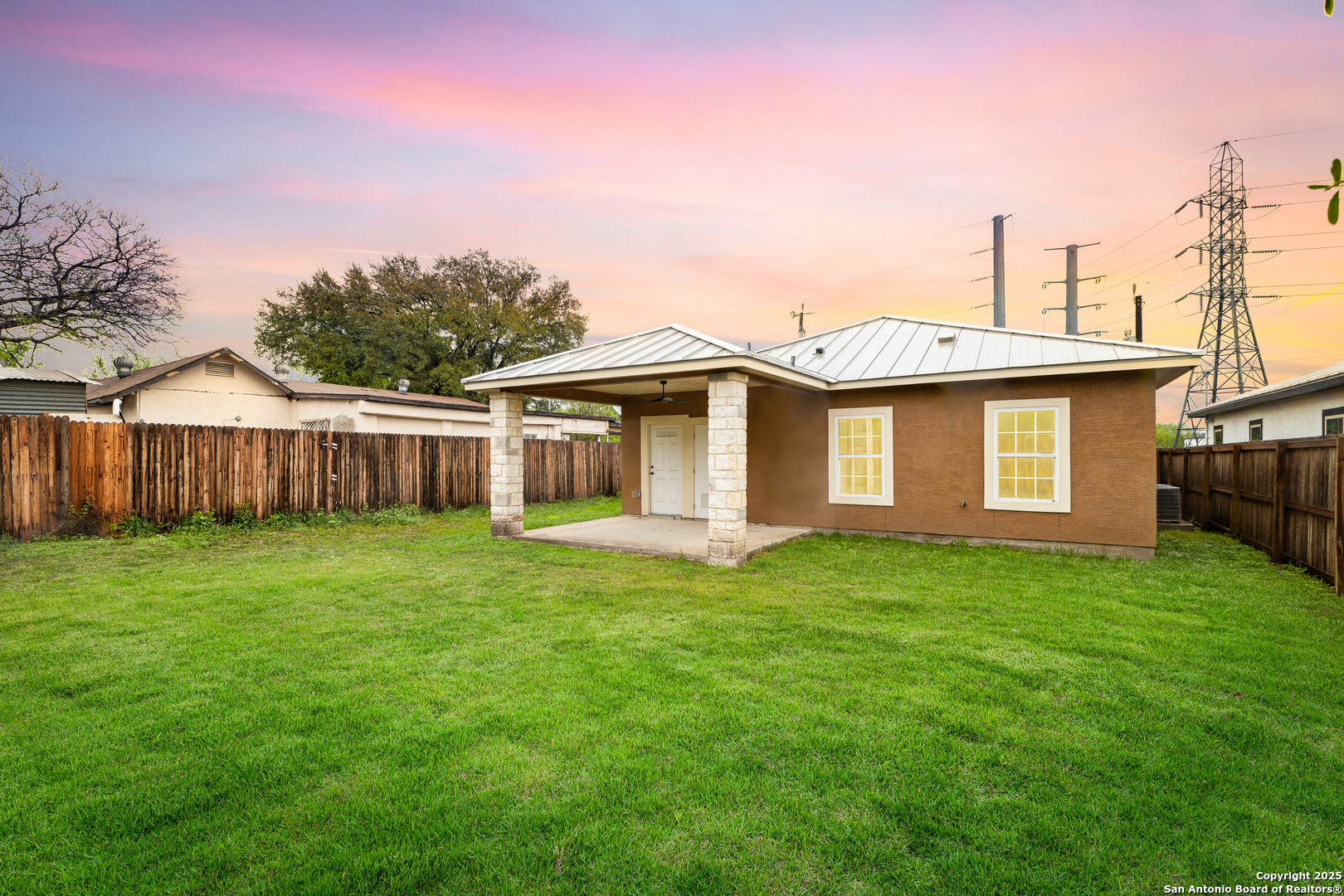 property viewer photo 33