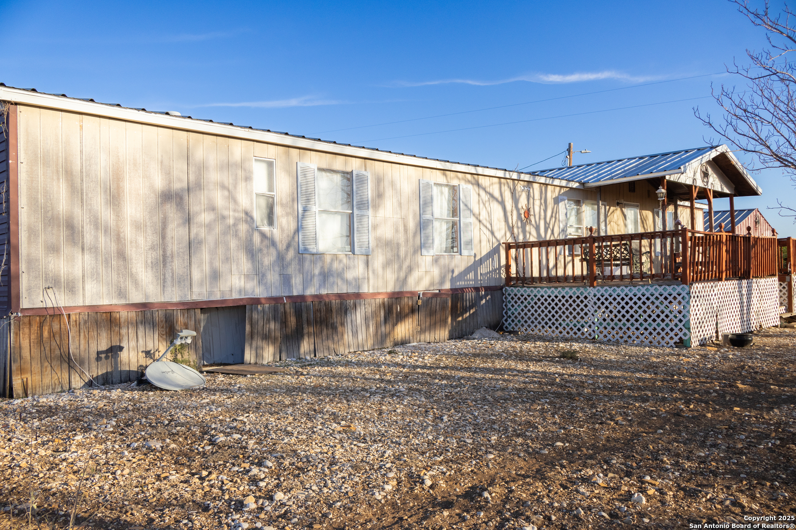 main property photo 2