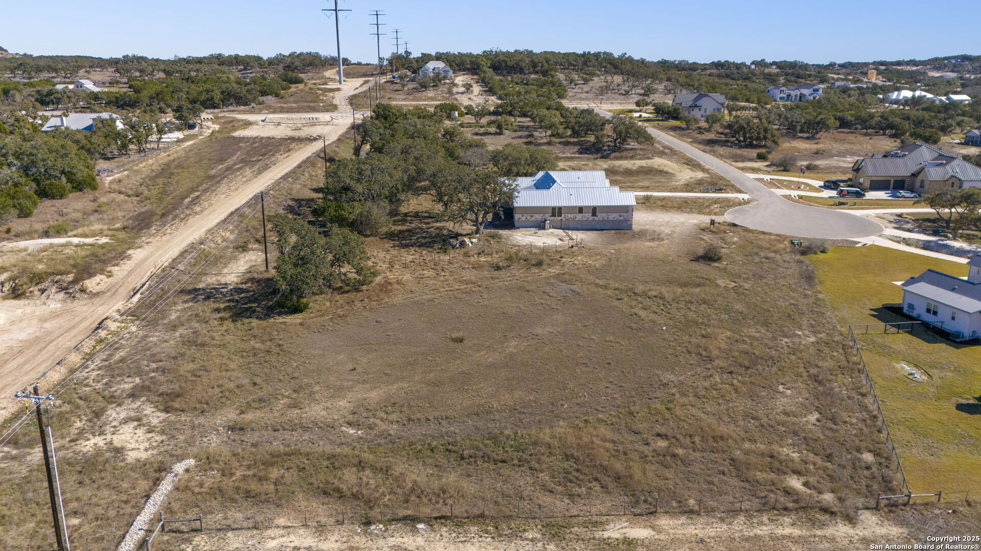 main property photo 6