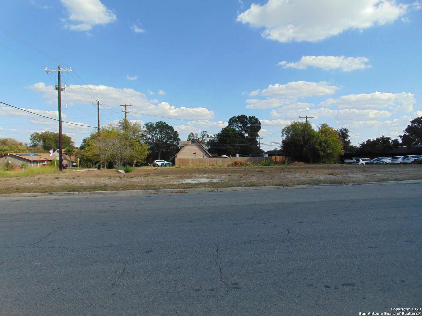 main property photo 5