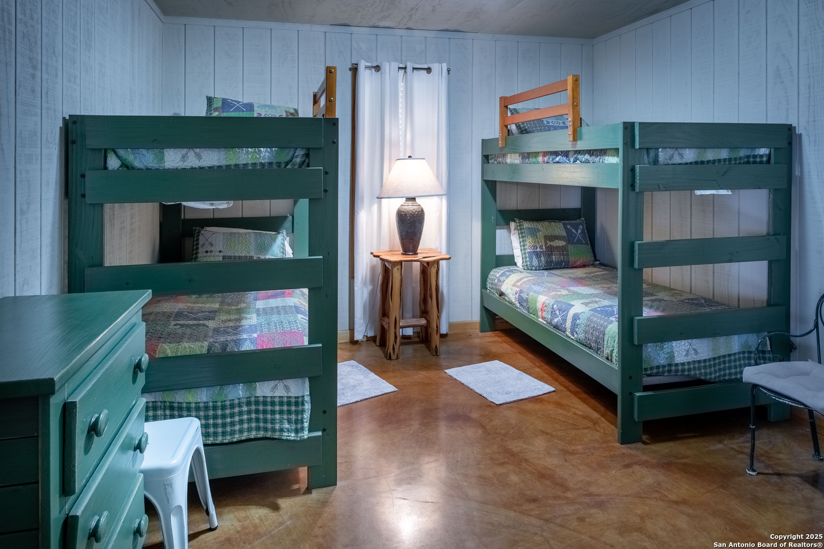 main property photo 14