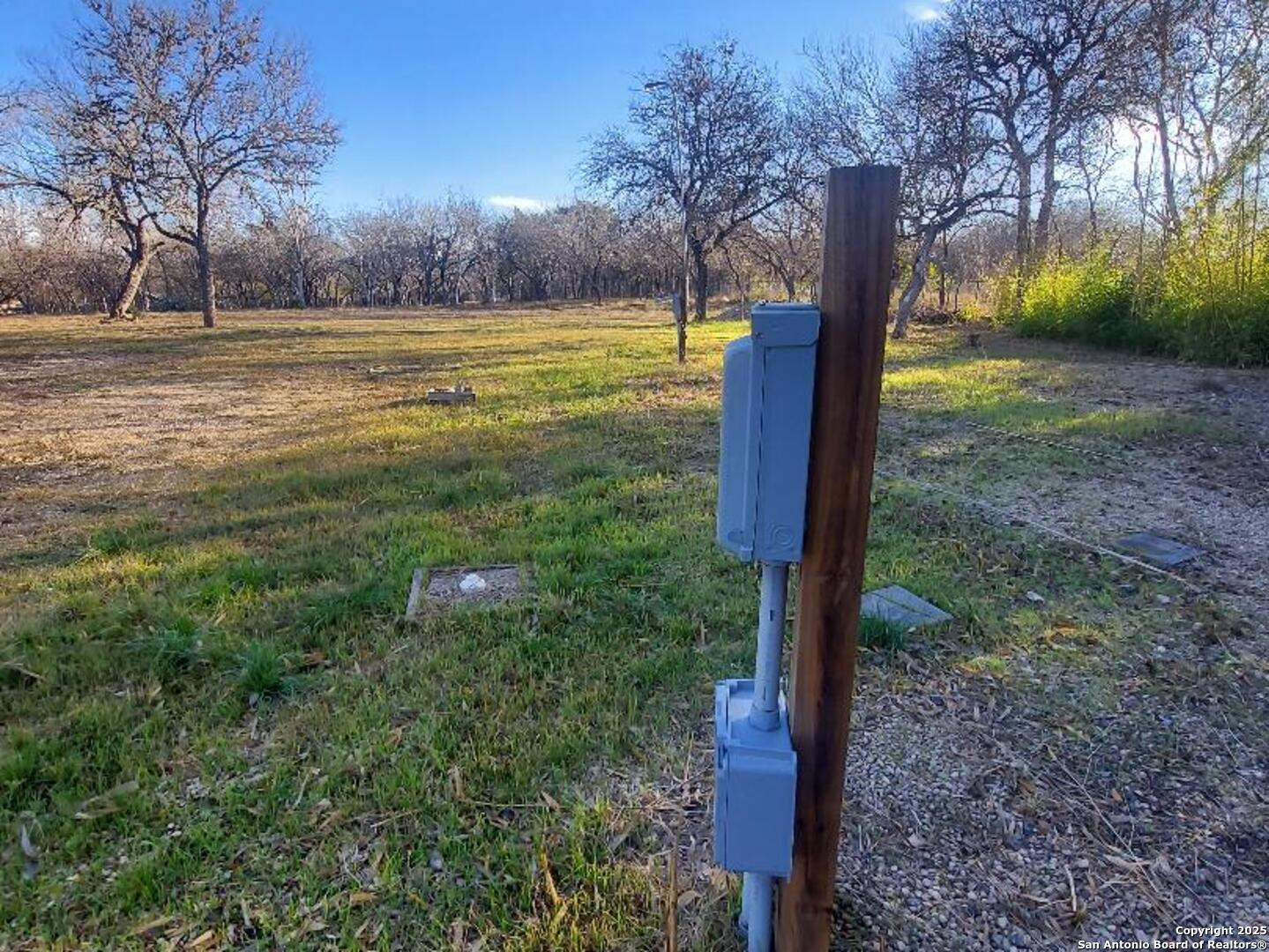 main property photo 14