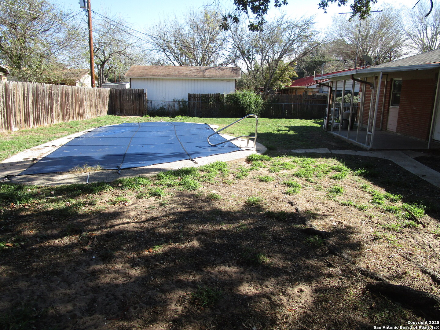 main property photo 3