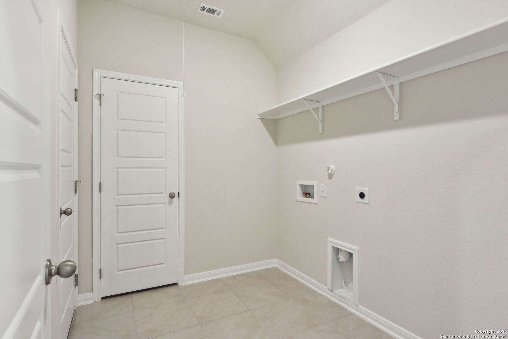 property viewer photo 13
