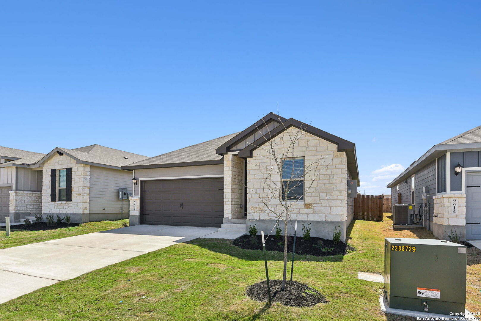 property viewer photo 2