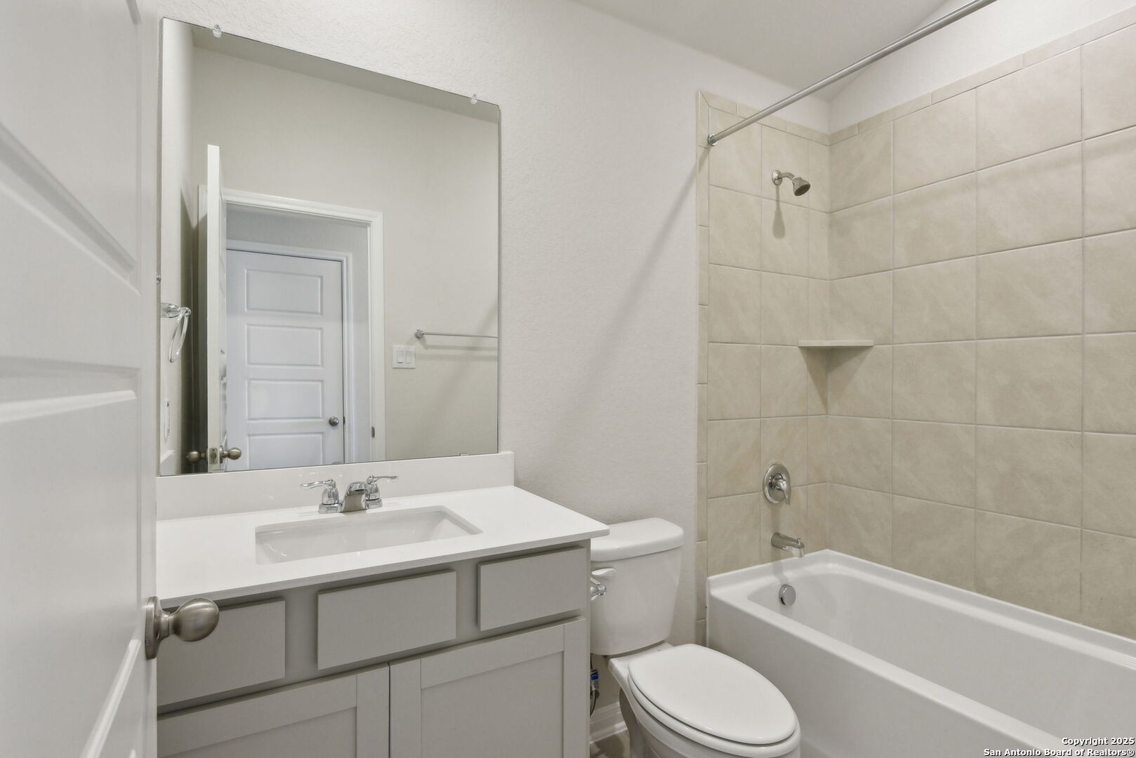 property viewer photo 20