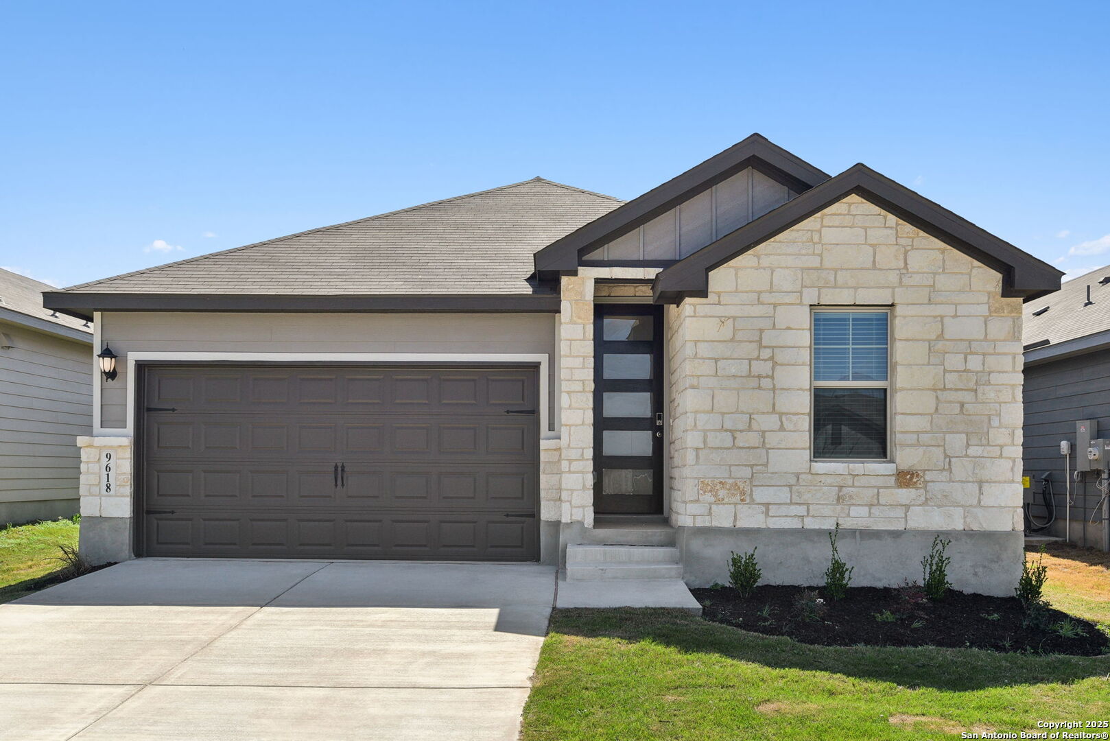 property viewer photo 3