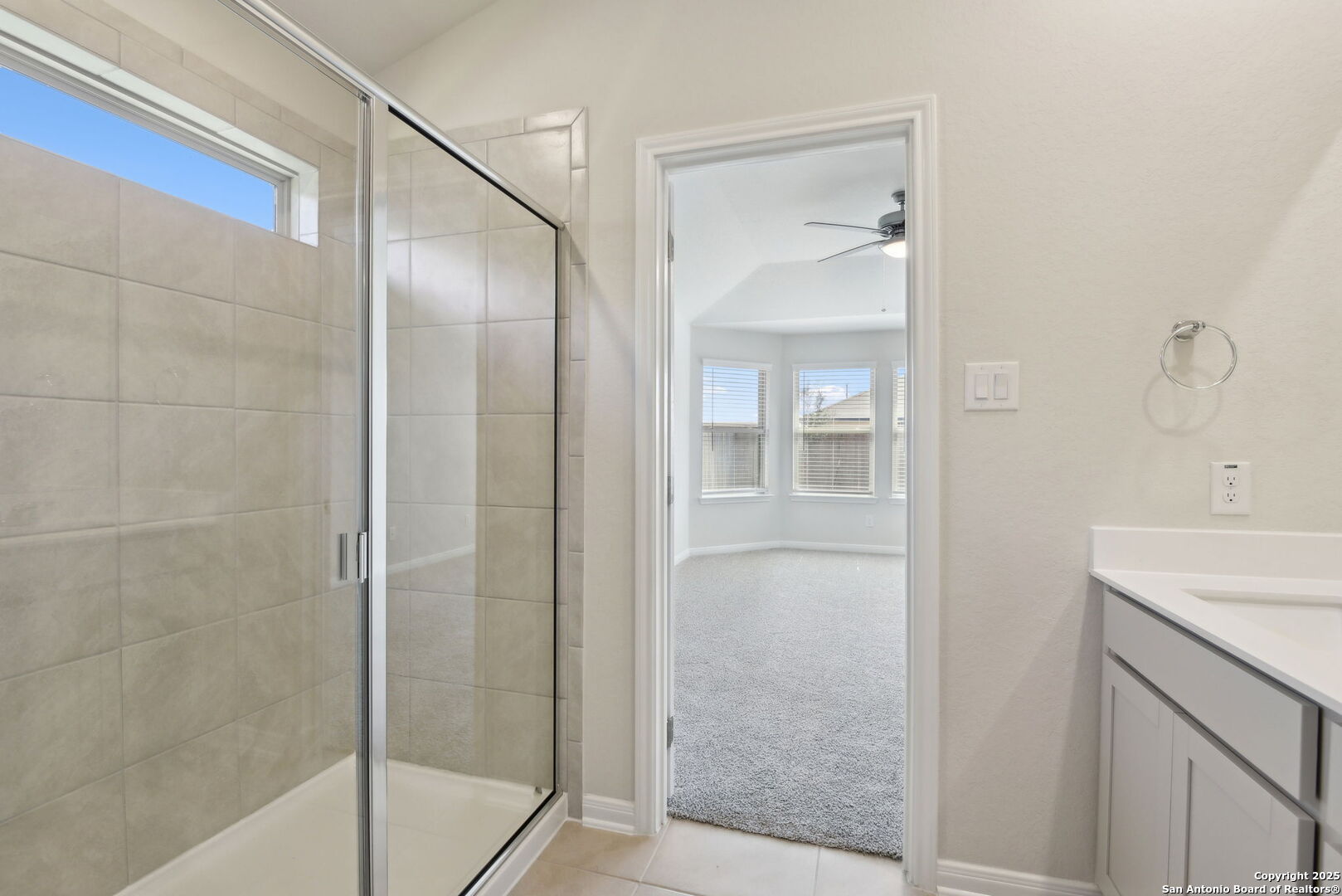 property viewer photo 34