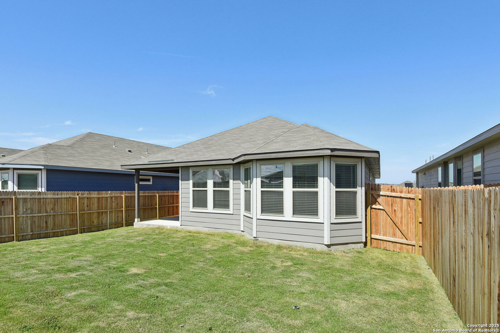 property viewer photo 40