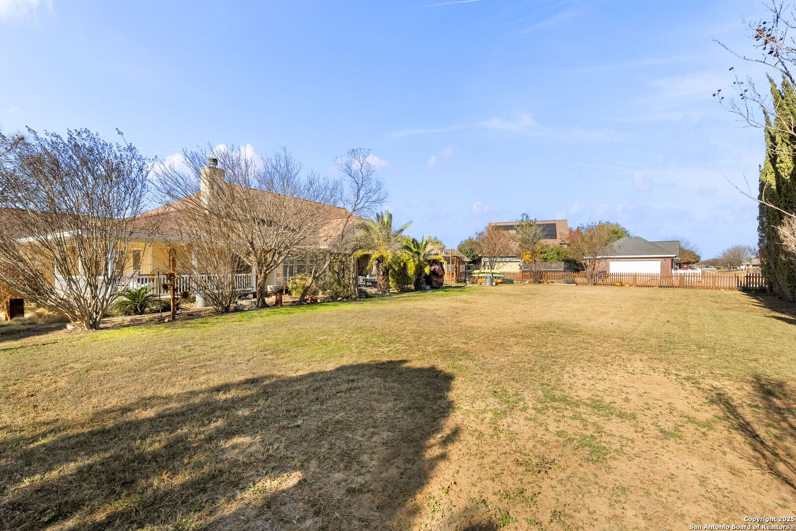 main property photo 12