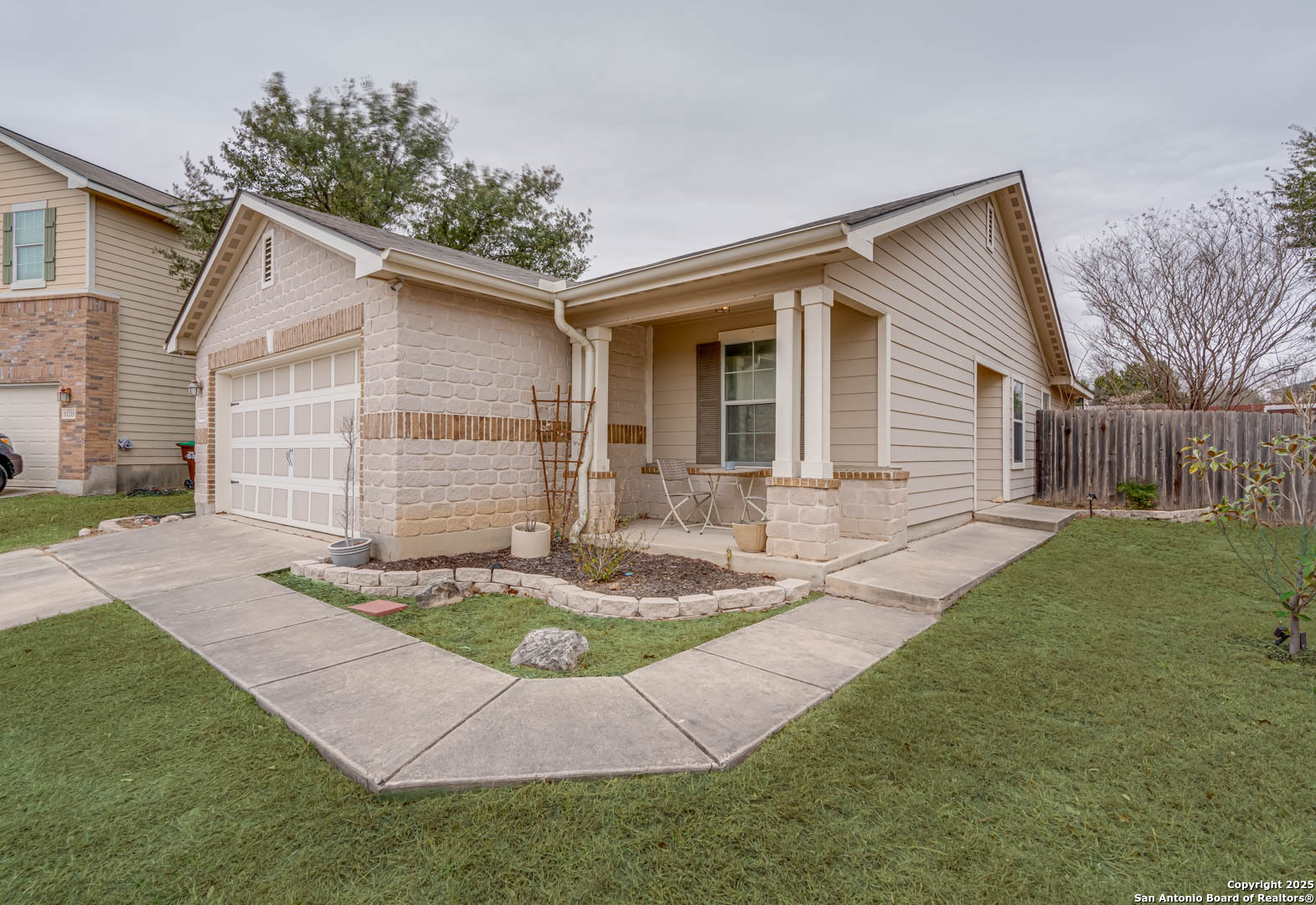 main property photo 2