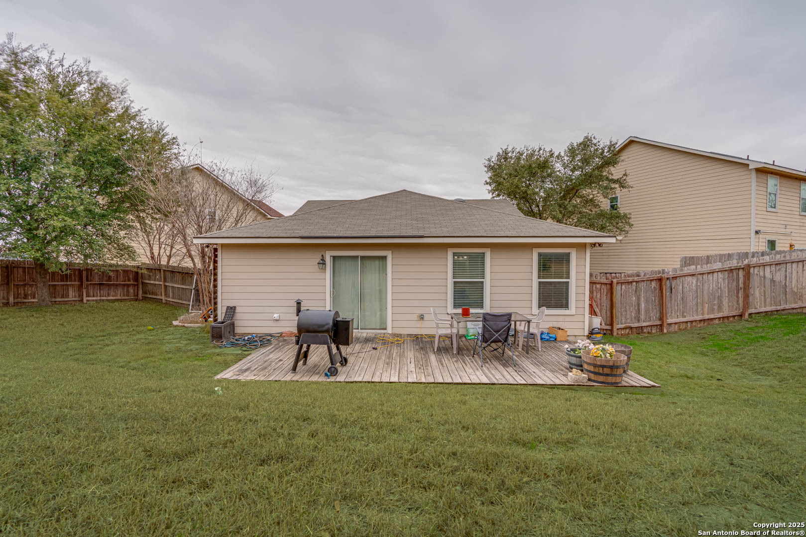 main property photo 25