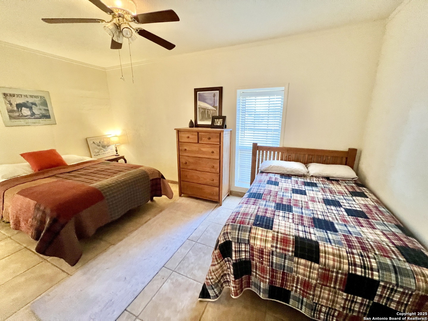 property viewer photo 10