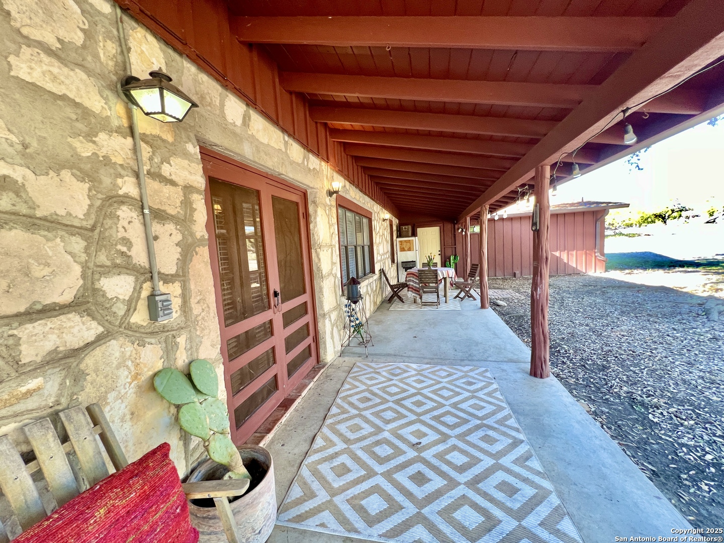 property viewer photo 29