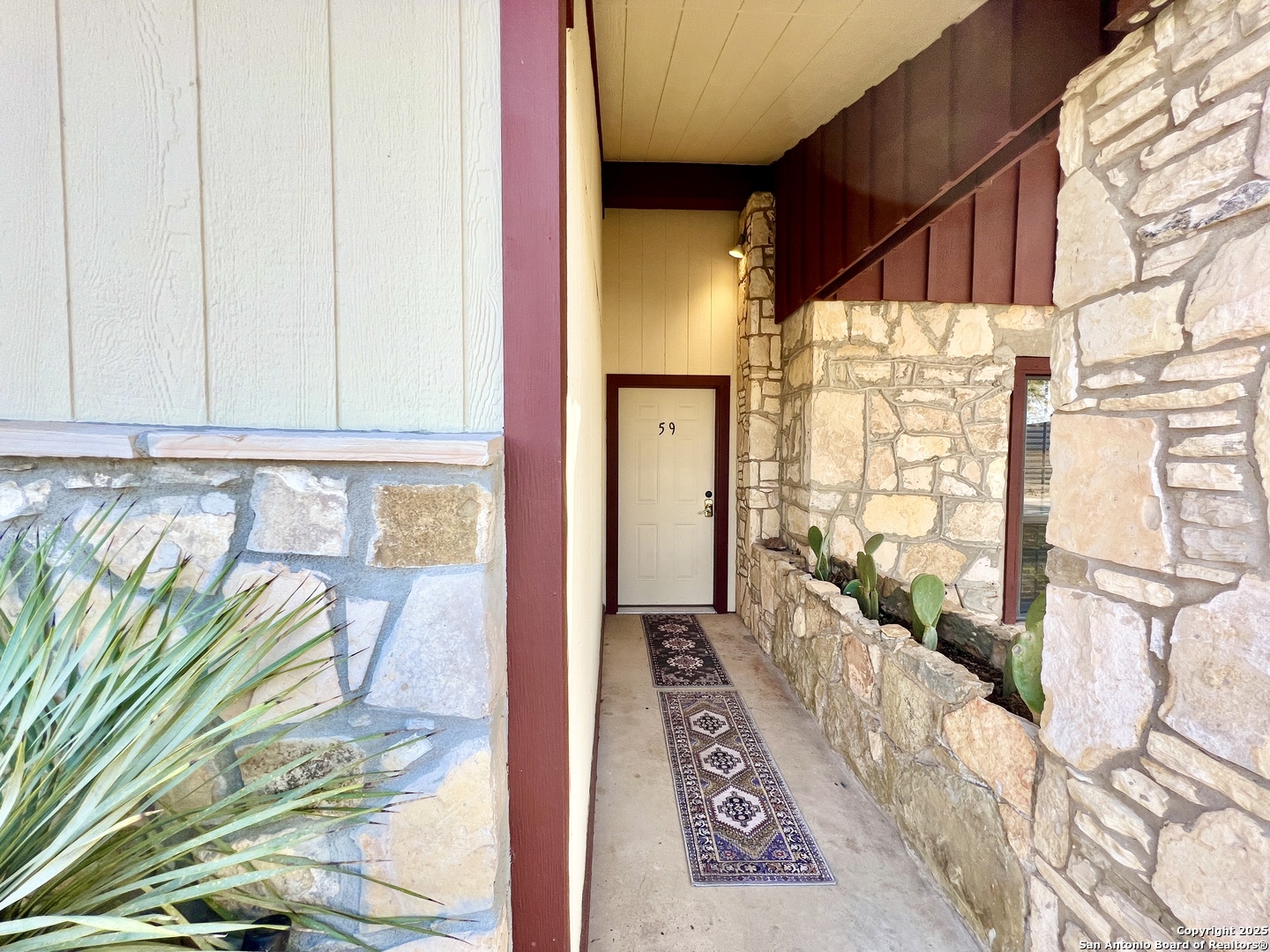 property viewer photo 3
