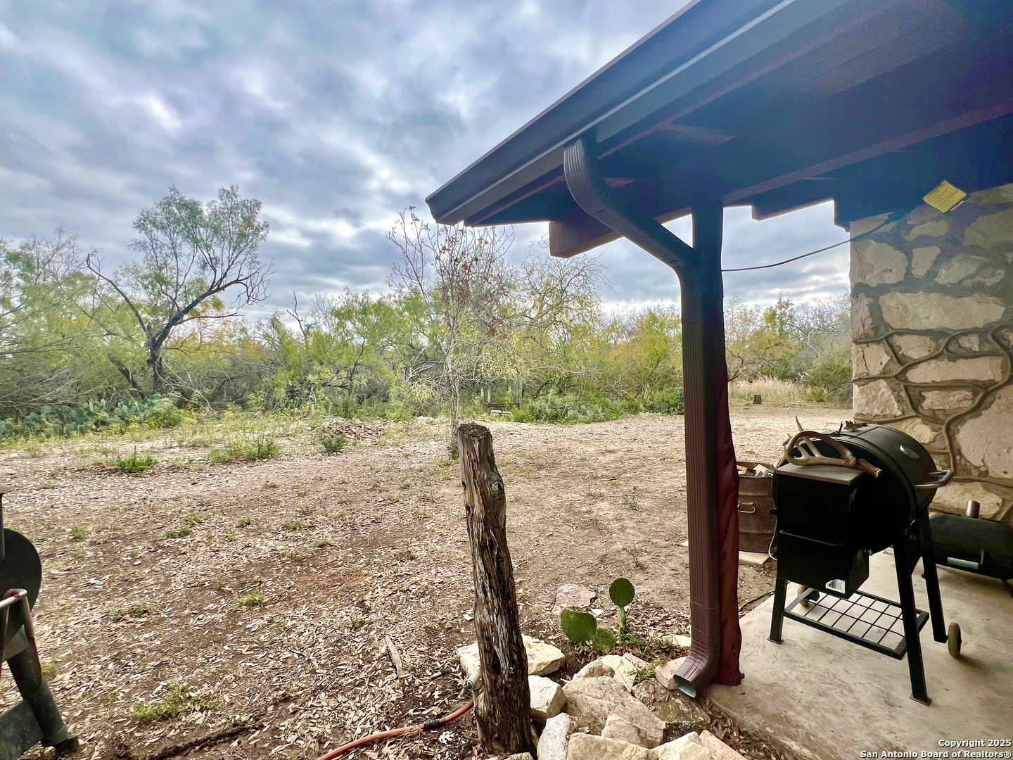 property viewer photo 35