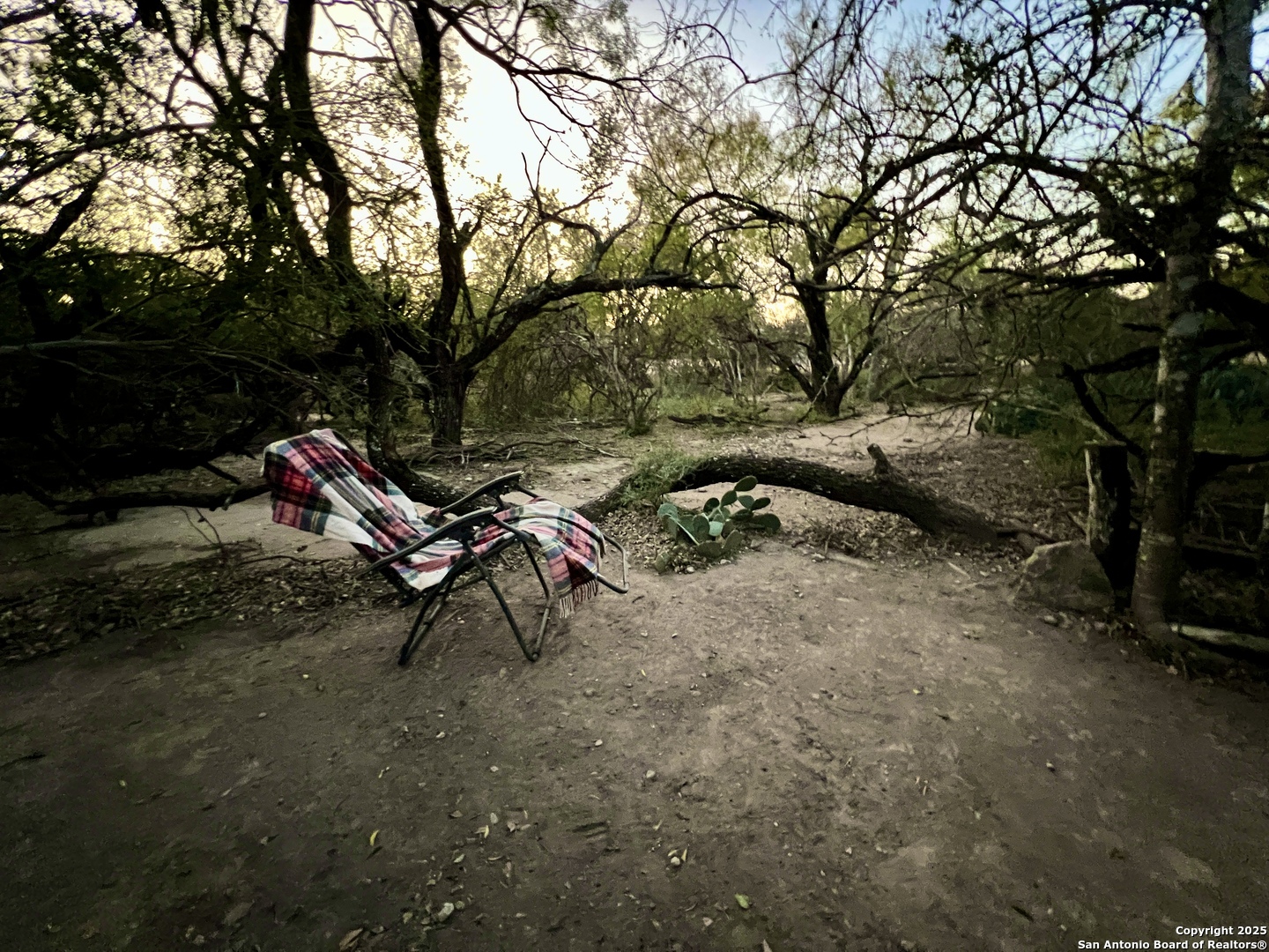 property viewer photo 38