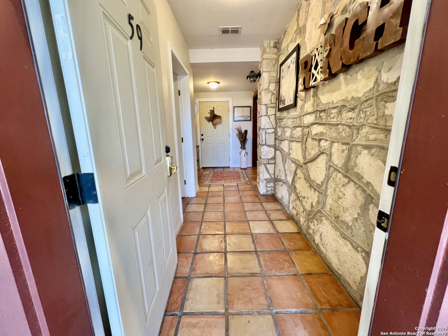 property viewer photo 4